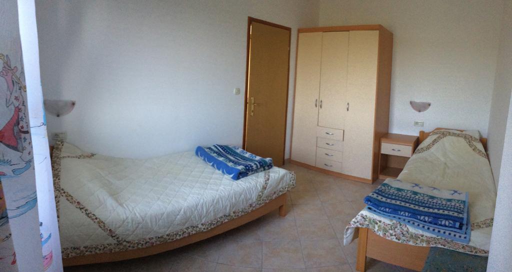 Apartments Bodi Rovigno Esterno foto