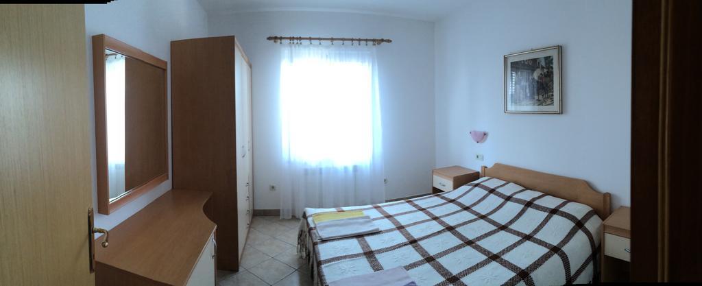 Apartments Bodi Rovigno Esterno foto